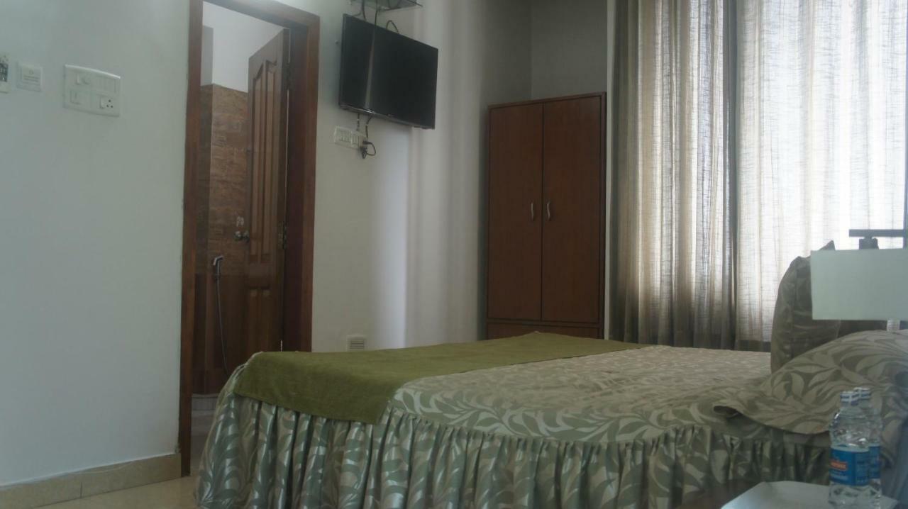 גווהטי Hotel Lilawati Grand מראה חיצוני תמונה